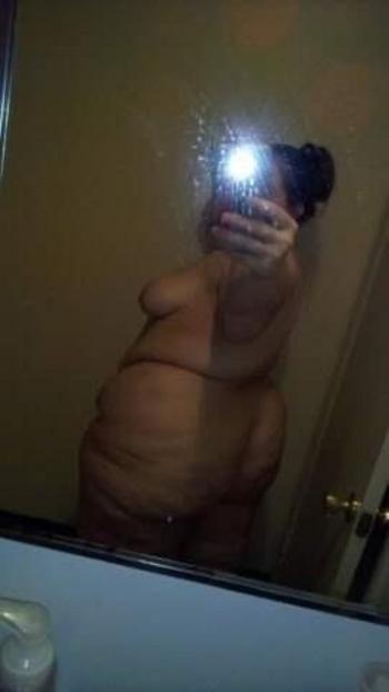 Miki, 48  female escort, Columbus