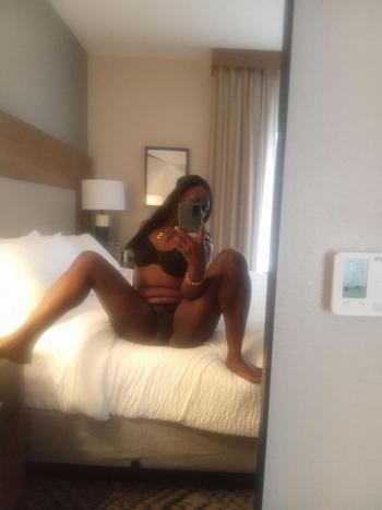 Chocolate, 29  female escort, Columbus
